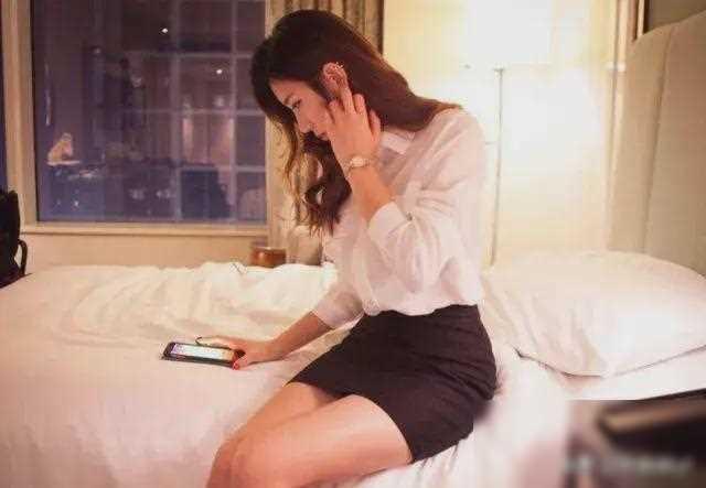 美女住酒店,隔壁传来不雅声音,愈演愈烈,投诉后更令她崩溃!