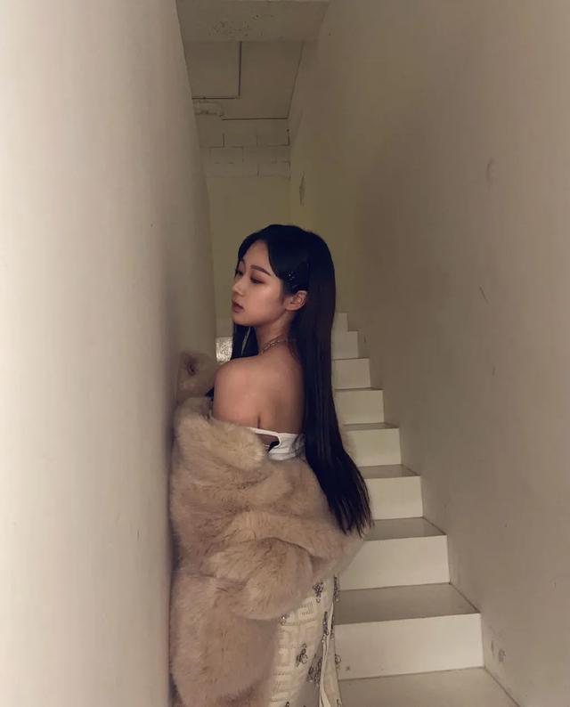 日韩混血性感女星-内永枝利,美女模特写真