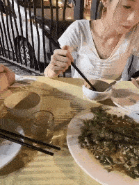美女秦岚的绝色魅影!她优雅靓丽魔鬼身材性感火辣