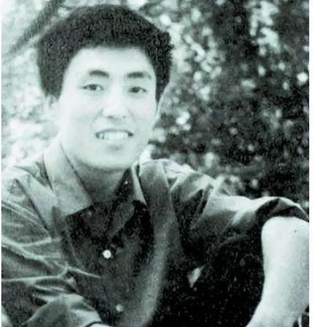 “土妹”陈婷:18岁跟了张艺谋,无名无分伺候11年,现终于成赢家