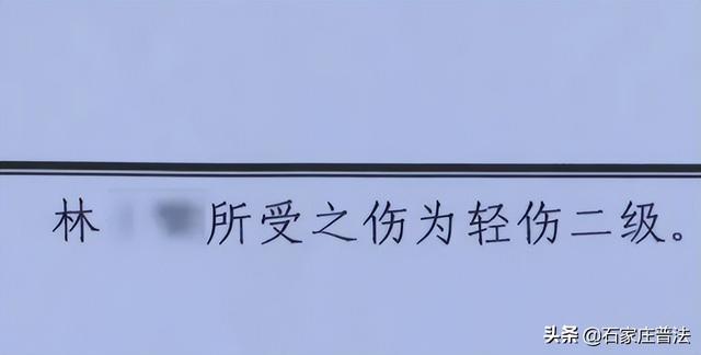 江苏女老板用铁棒暴打亲生女儿被拘捕,称其30岁还没嫁人