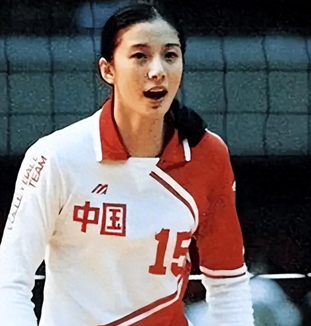 她被称为女排第一美女,离婚后嫁给美国人,今56岁生活滋润