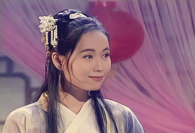 “短发女神”袁洁莹的香艳情史,和她的出道经历