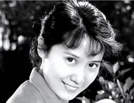 一位从光辉明星到枪毙女犯的堕落:程春莲的沉沦之路