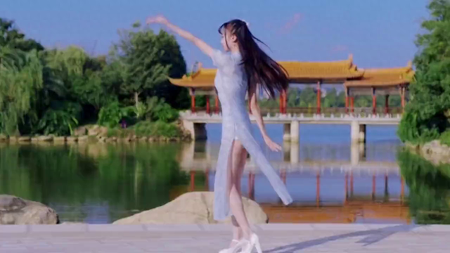 性感高跟,旗袍美女之舞,风姿卓越,竟显妖娆,她来了《广...
