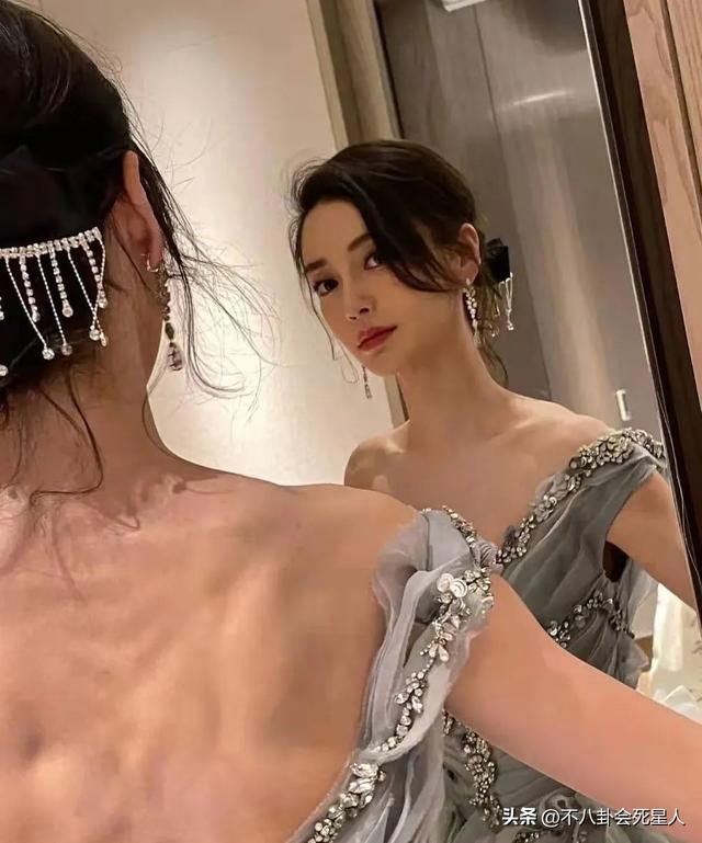 赵丽颖的副乳,杨幂的扁屁股,鞠婧祎的腿,女明星的身材也很真实