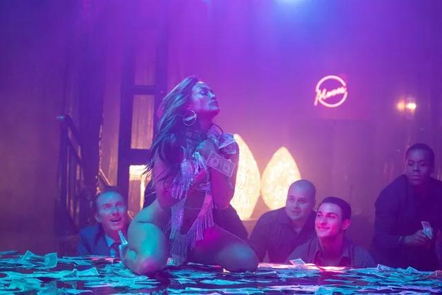 Jennifer Lopez 全裸拍新歌封面,这身材51岁?