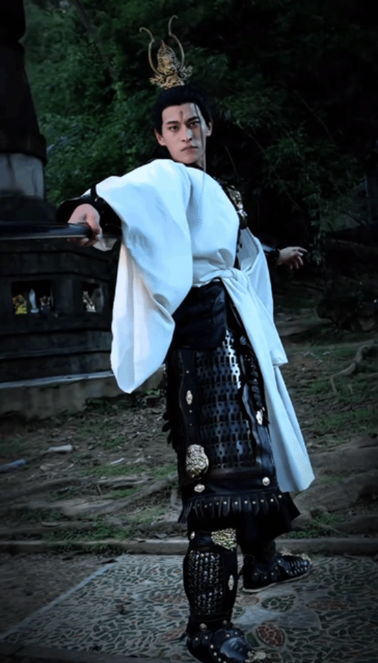 《黑神话》宅男女神COS四妹,这金丹怕是一口吞不下吧