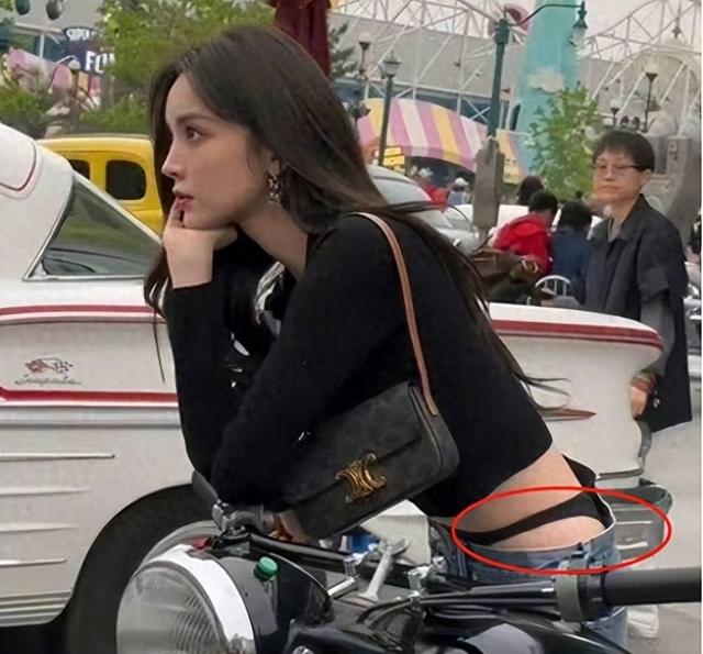 丁字裤、露下乳？这4名女明星肆无忌惮，将“诱惑”玩出了新花样