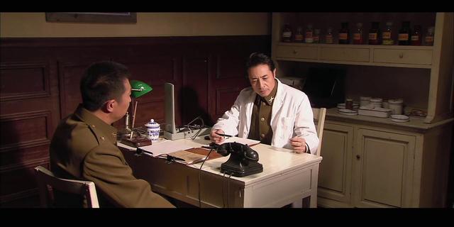 《黎明之前》马蔚然贵为处长,美女护士长在怀,为何他突然叛逃