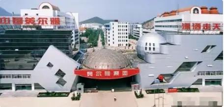 一位从光辉明星到枪毙女犯的堕落:程春莲的沉沦之路