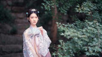 小说：美女的冰箱成精了，用掉的食材再次出现，她把钱也放进冰箱