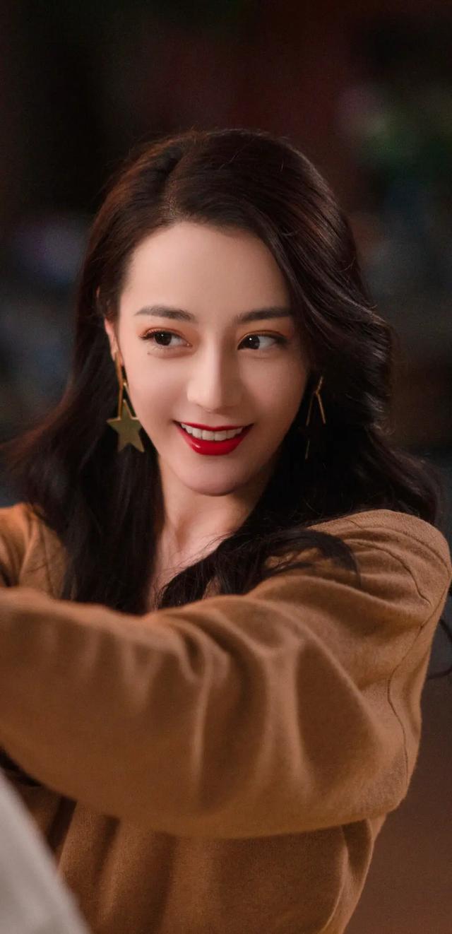长着一张“长脸”也好看的5位女星,个个仙气飘飘,你最喜欢谁?