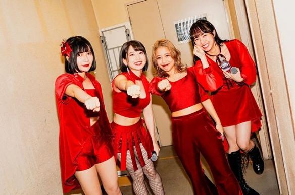 丰满车灯夺人眼球!日本正妹偶像 奥津マリリ 美照赏