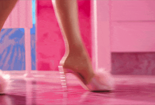 鬼才导演昆汀被曝花1万舔美女脚,他的恋足癖到底多严重?