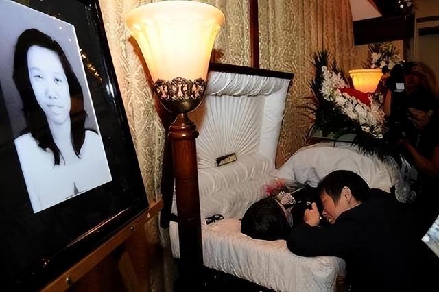 2010年,中国美女留学生在美国街头被侵犯致死,路人无一伸出援手
