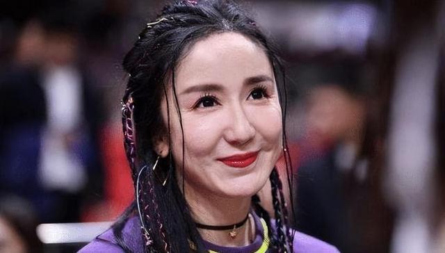 痴迷整容,无戏可拍,尴尬直播,这6位过气女星,为何沦落至此?