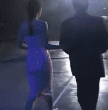赵丽颖的副乳,杨幂的扁屁股,鞠婧祎的腿,女明星的身材也很真实