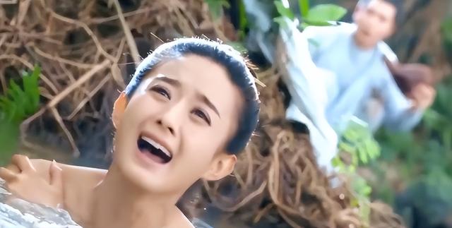 同样是“美人出浴”,有的清纯妩媚惹人怜,剩下的只想摁水里
