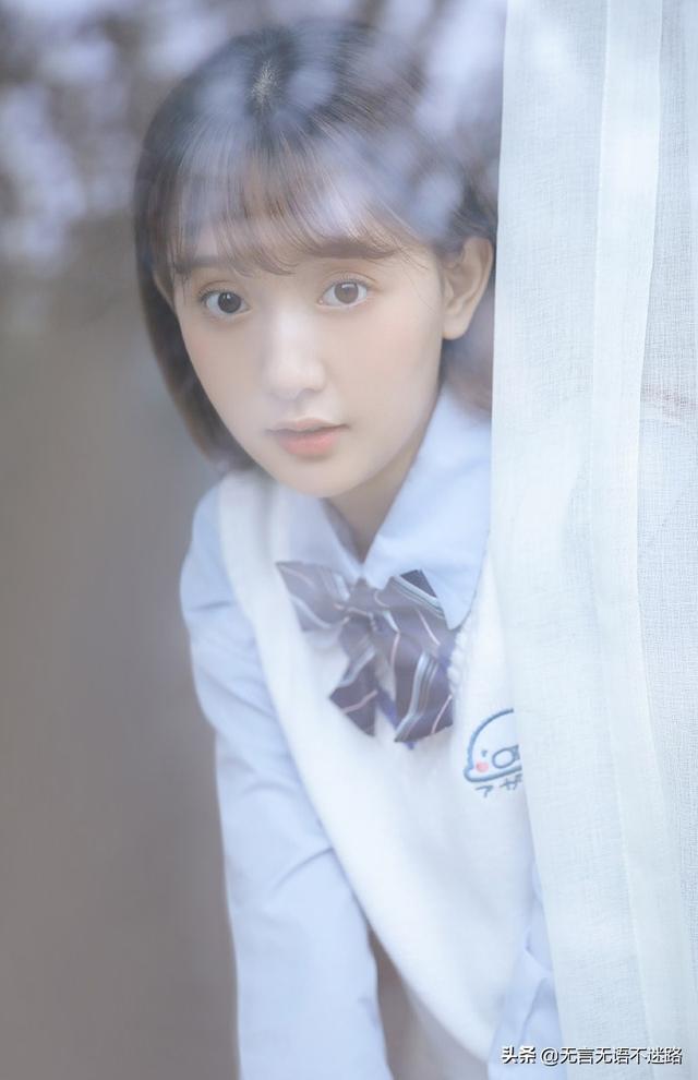 治愈系校花美女,身穿JK制服,有她之处都是青春