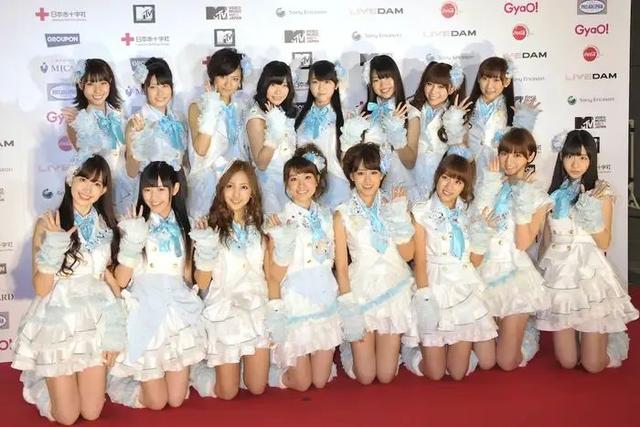 16岁日本女高中生为追星沦为站街女,月入70万全献给地下男偶像!