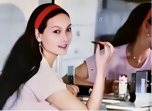 一位从光辉明星到枪毙女犯的堕落:程春莲的沉沦之路
