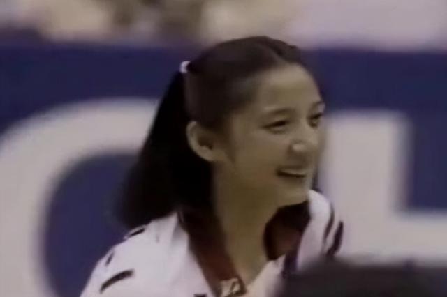 她被称为女排第一美女,离婚后嫁给美国人,今56岁生活滋润
