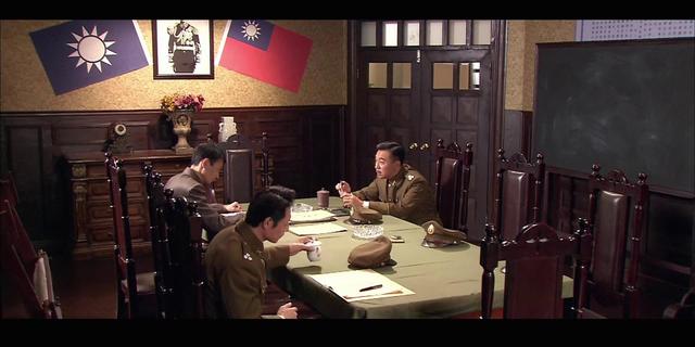 《黎明之前》马蔚然贵为处长,美女护士长在怀,为何他突然叛逃