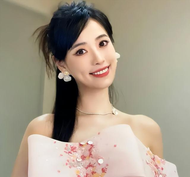 东方卫视10位美女主持人,陈辰、冯琳、司雯嘉,你喜欢哪位主播