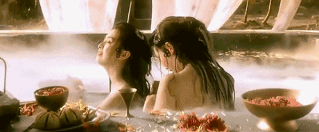同样是“美人出浴”,有的清纯妩媚惹人怜,剩下的只想摁水里