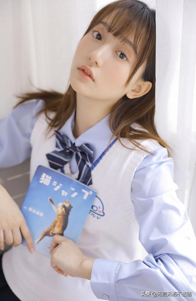 治愈系校花美女,身穿JK制服,有她之处都是青春
