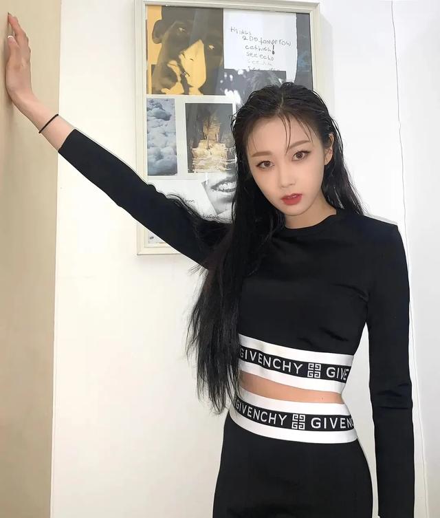 日韩混血性感女星-内永枝利,美女模特写真