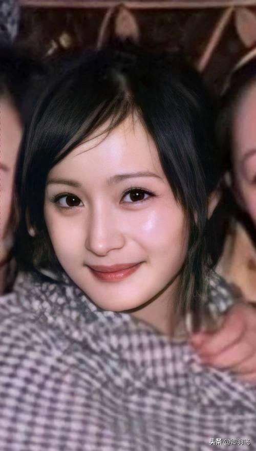 天生“狐狸眼”的4位女星,个个妩媚灵动,都是绝色美女