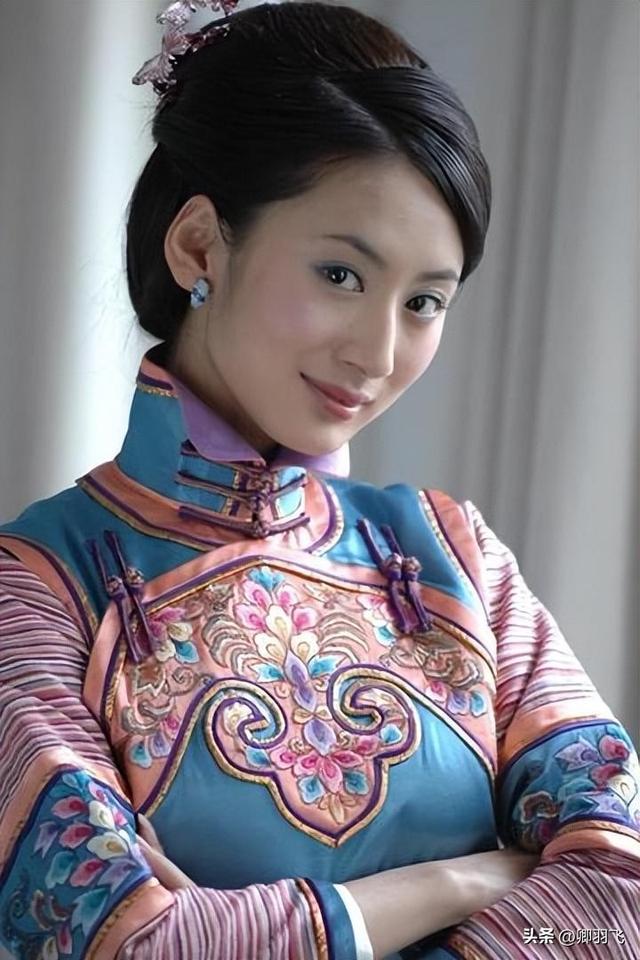 天生“狐狸眼”的4位女星,个个妩媚灵动,都是绝色美女