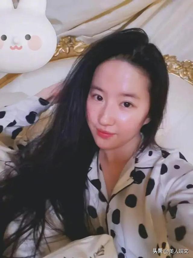 娱乐圈公认的10位素颜美女,张柏芝只能排最后一名