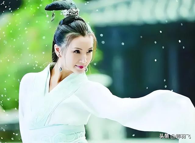 天生“狐狸眼”的4位女星,个个妩媚灵动,都是绝色美女