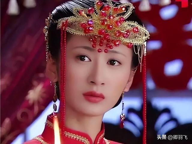 天生“狐狸眼”的4位女星,个个妩媚灵动,都是绝色美女