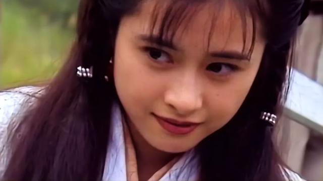 “古灵精怪”别硬演,比起装嫩、挤眉弄眼,这8位女明星高明的多