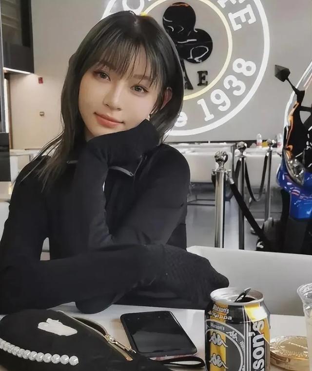抖音说车女神各个貌美如花身材火辣,性感有魅力看看有你喜欢的吗