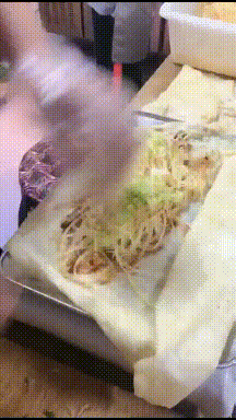 她是主演《肉蒲团》的D女神,如今混迹直播间,颜值大变