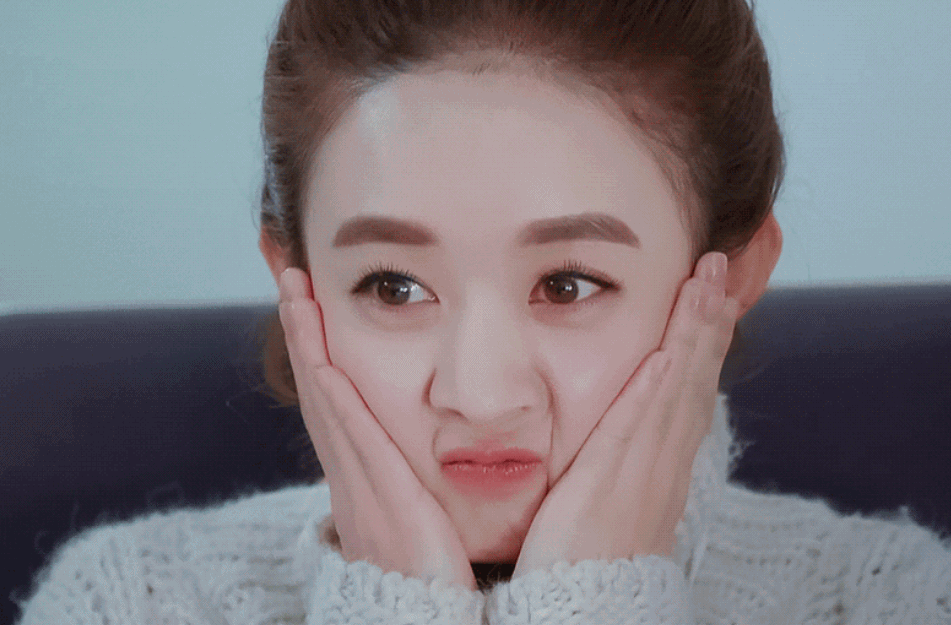 “古灵精怪”别硬演,比起装嫩、挤眉弄眼,这8位女明星高明的多