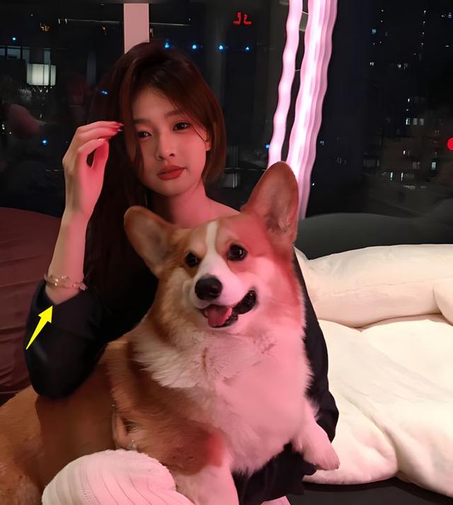 王思聪带两位女伴日本游玩,一身行头显壕气!身边美女小心伺候!
